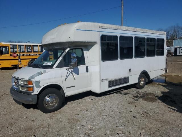 GMC Savana