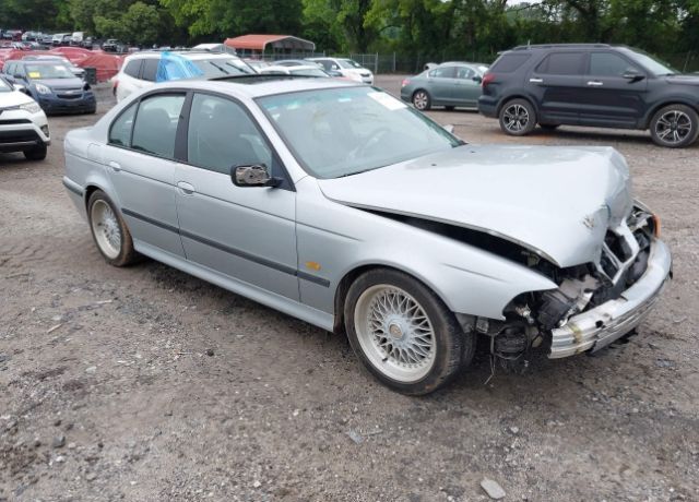 BMW 528i