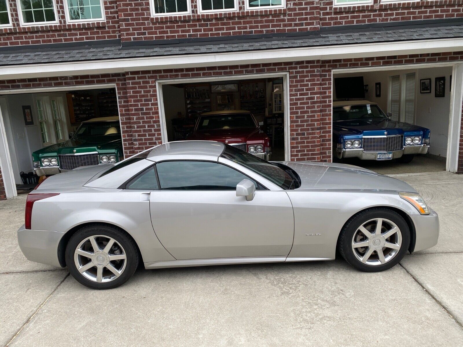 Cadillac XLR