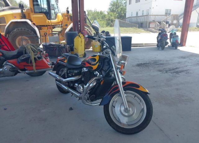 Honda VT1100C2 (SHADOW SABRE)