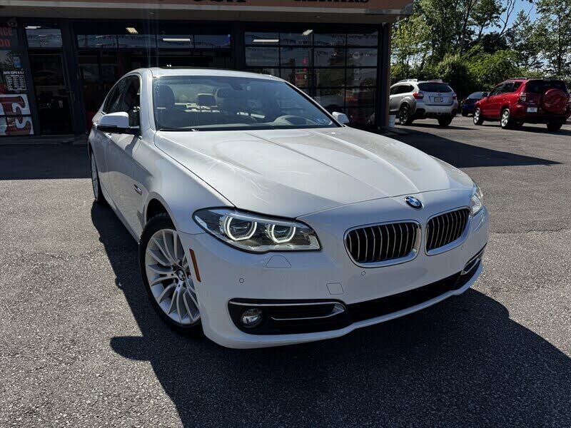 BMW 528i