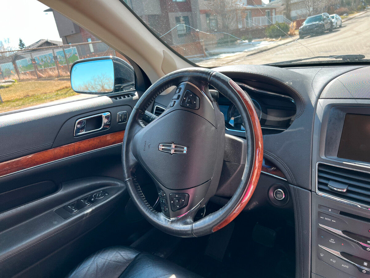 Lincoln MKT
