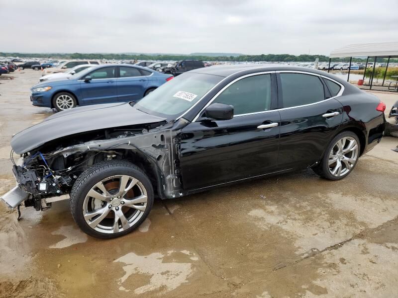 Infiniti M56