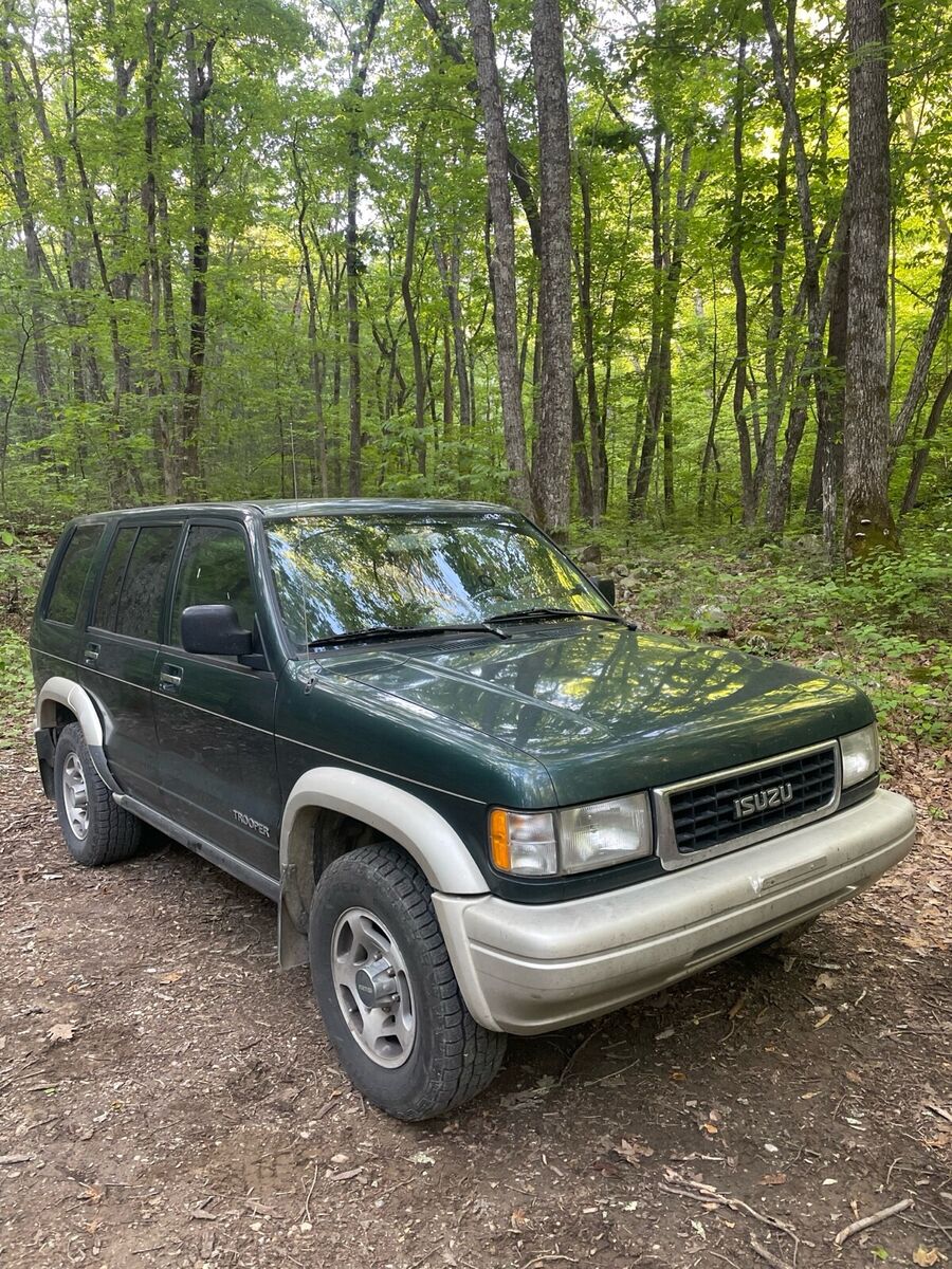 Isuzu Trooper