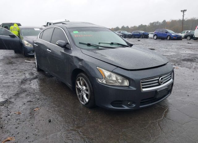 2012 NISSAN Maxima