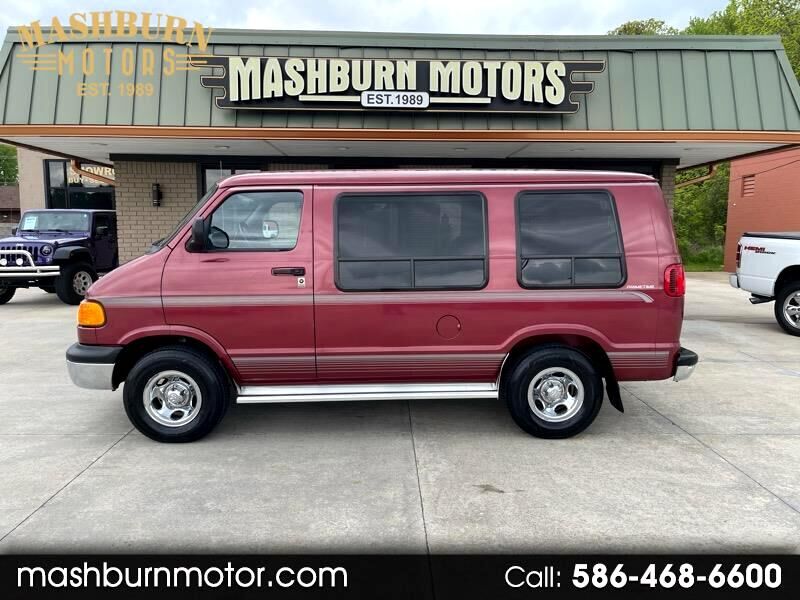 Dodge Ram Van