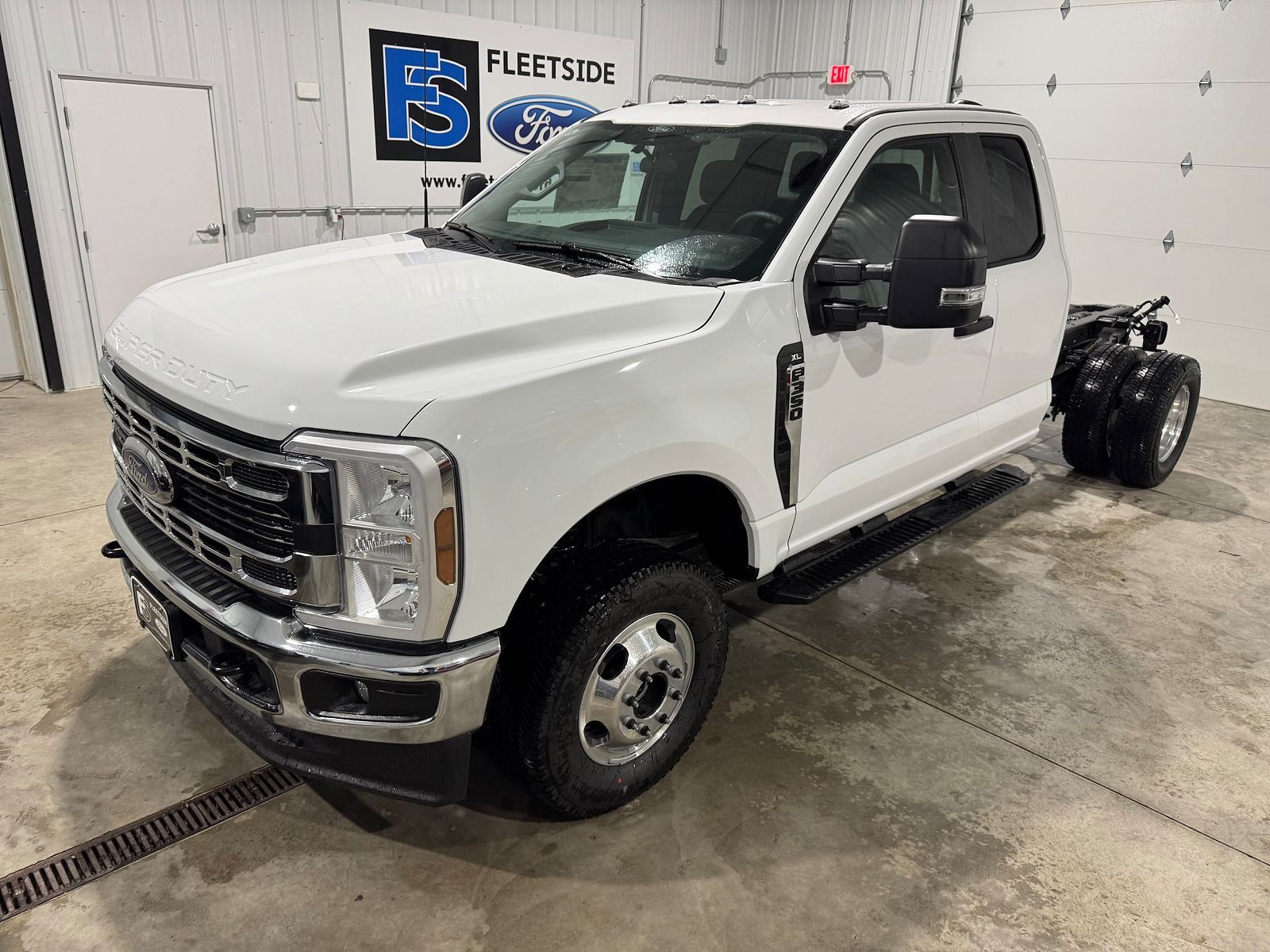 2025 FORD F-350