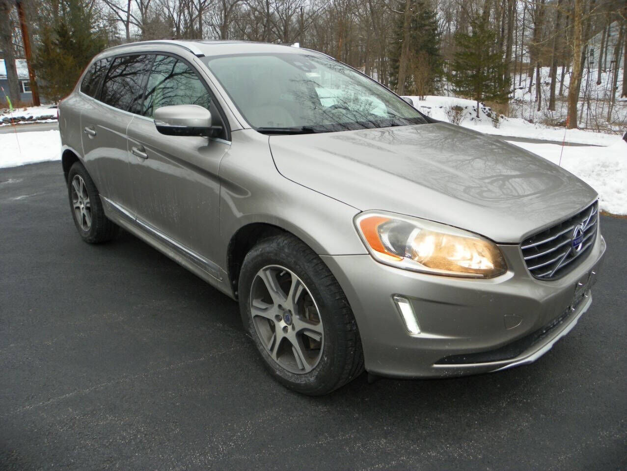 2015 VOLVO XC60