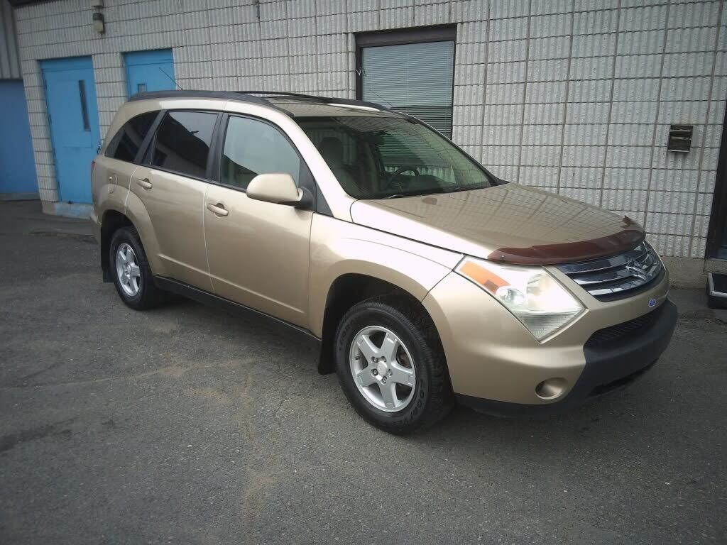 Suzuki XL7