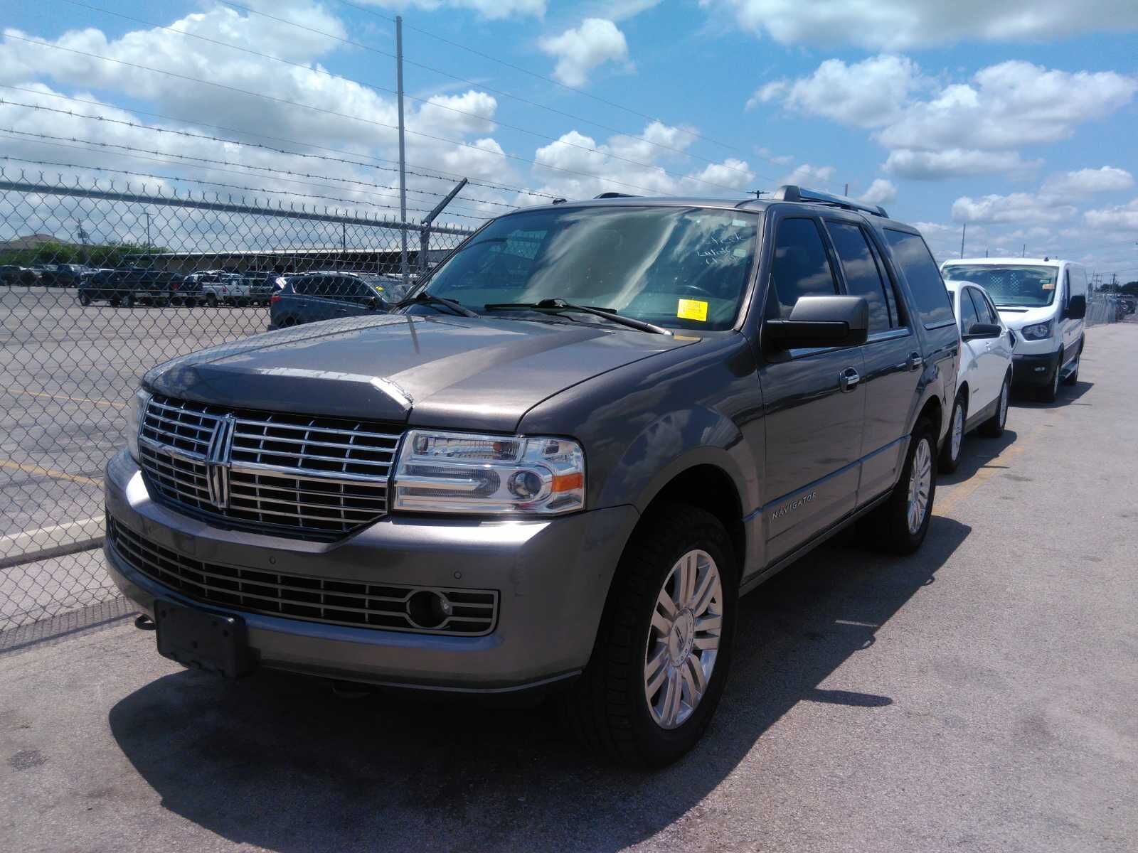 Lincoln Navigator