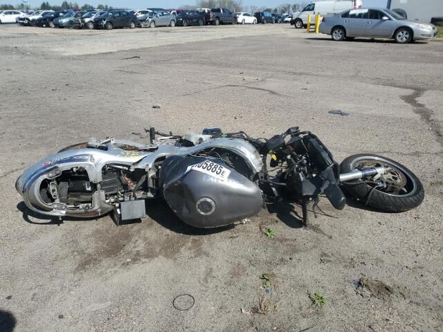Suzuki GSX1300R