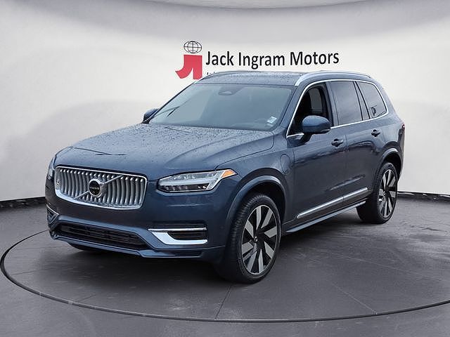2025 VOLVO XC90