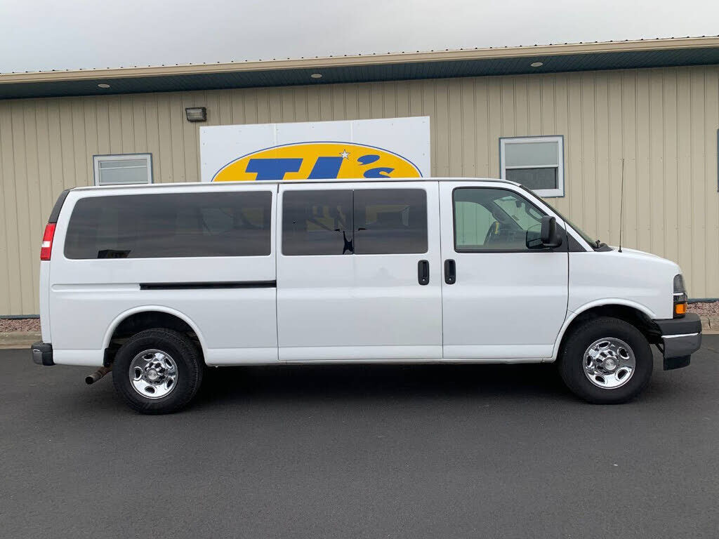 2019 CHEVROLET Express