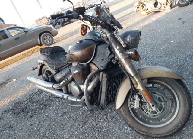 Suzuki VLR1800/VLR1800T