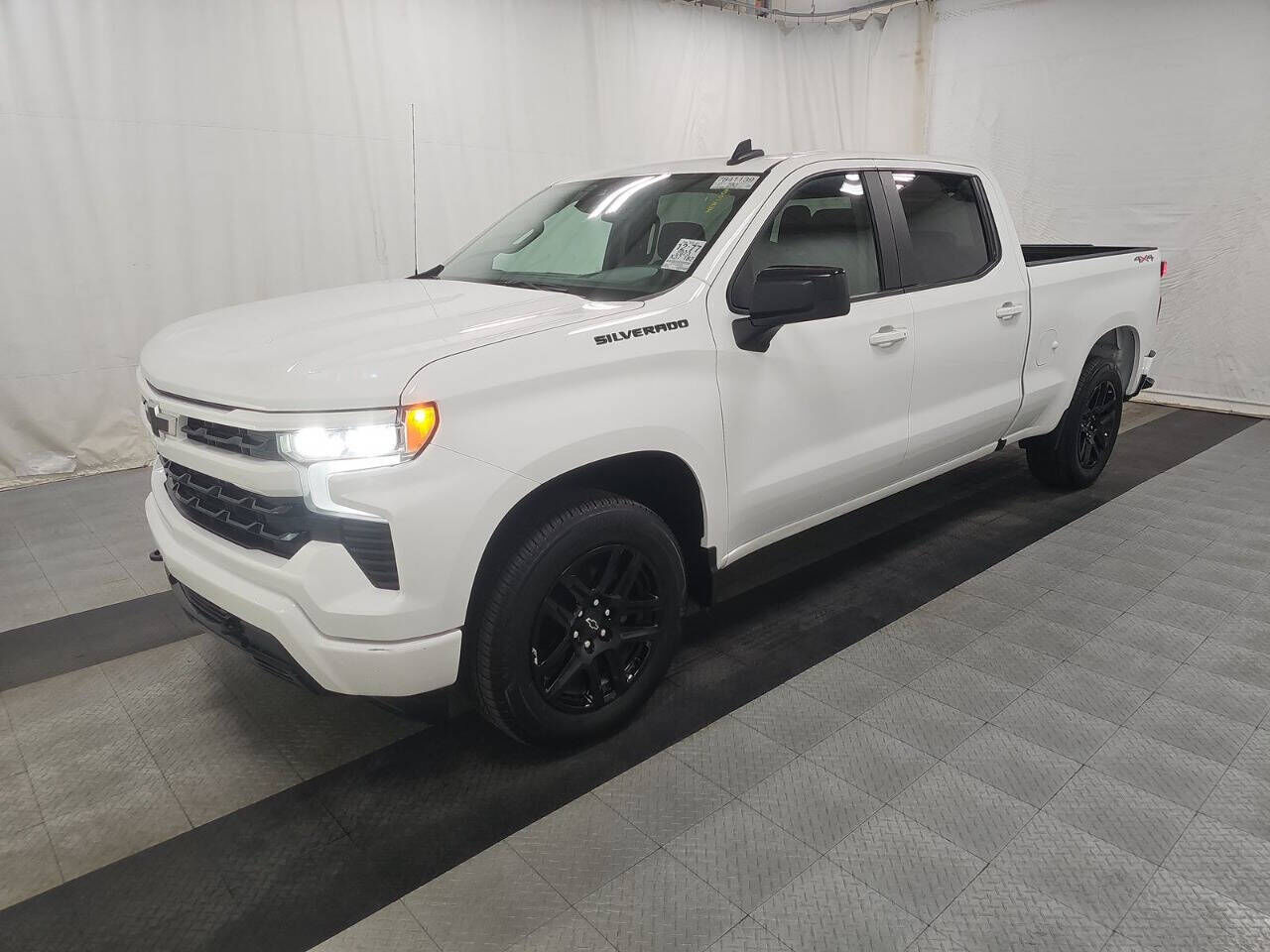2023 CHEVROLET Silverado