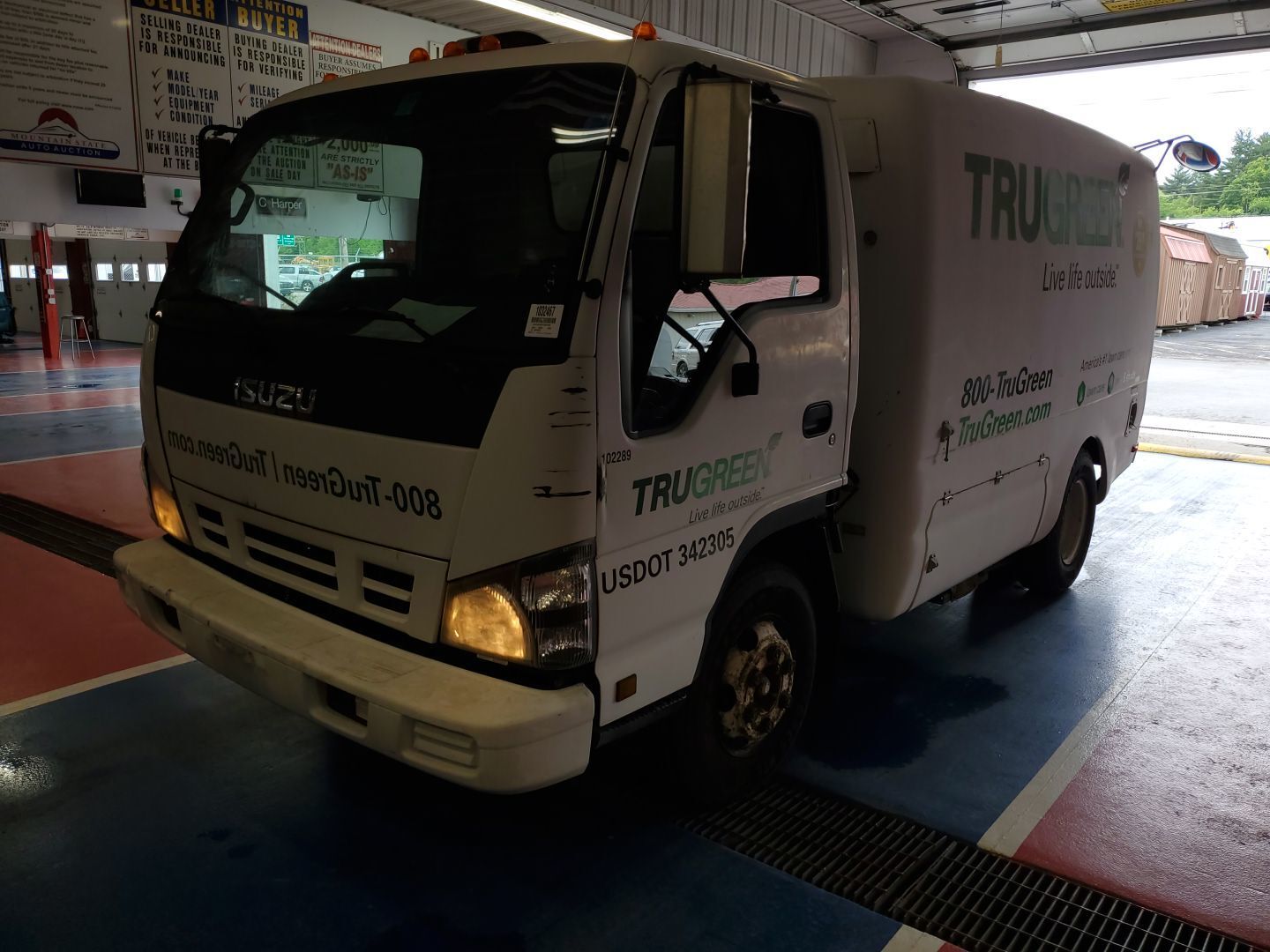 Isuzu NPR