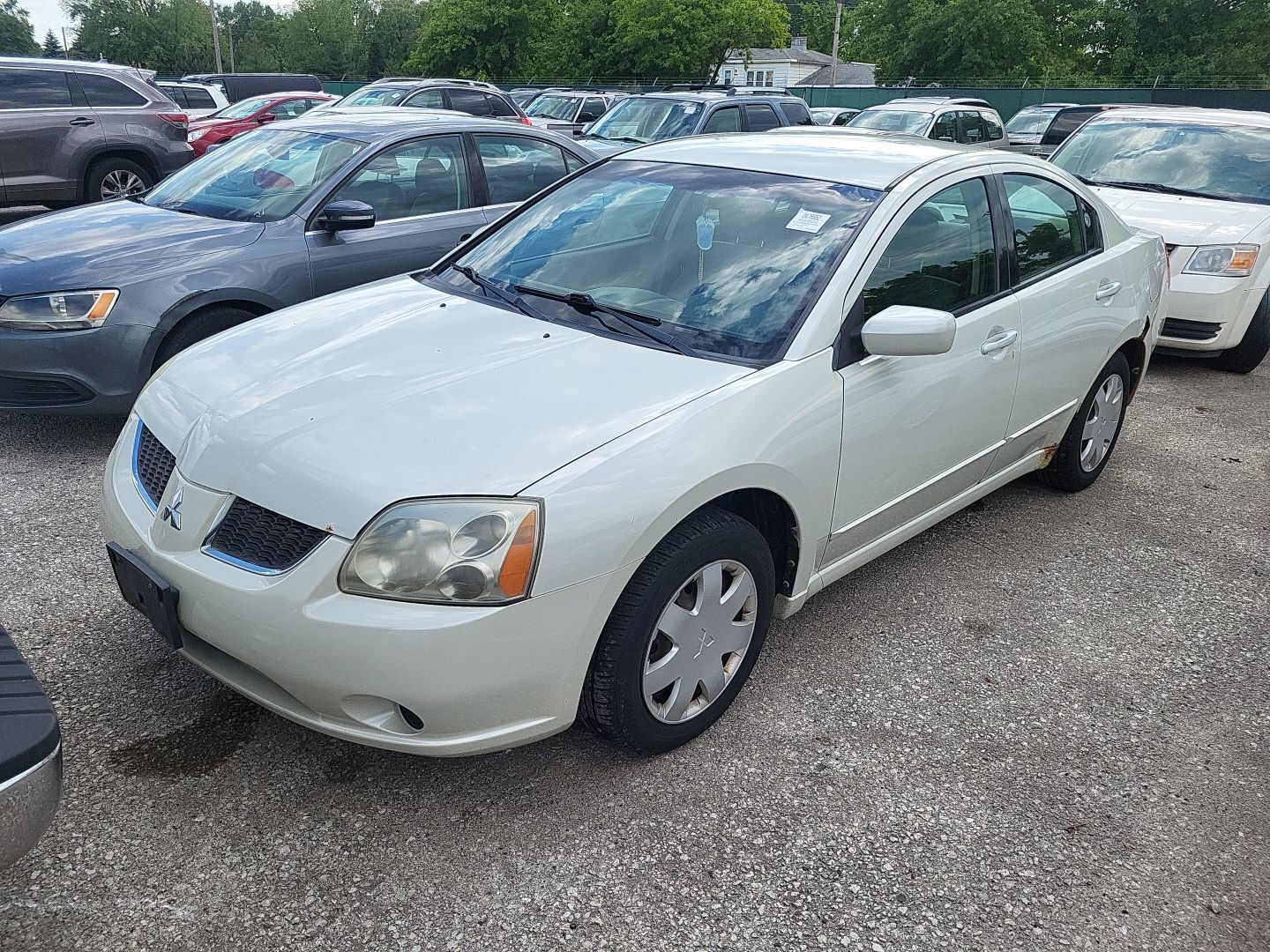 Mitsubishi Galant
