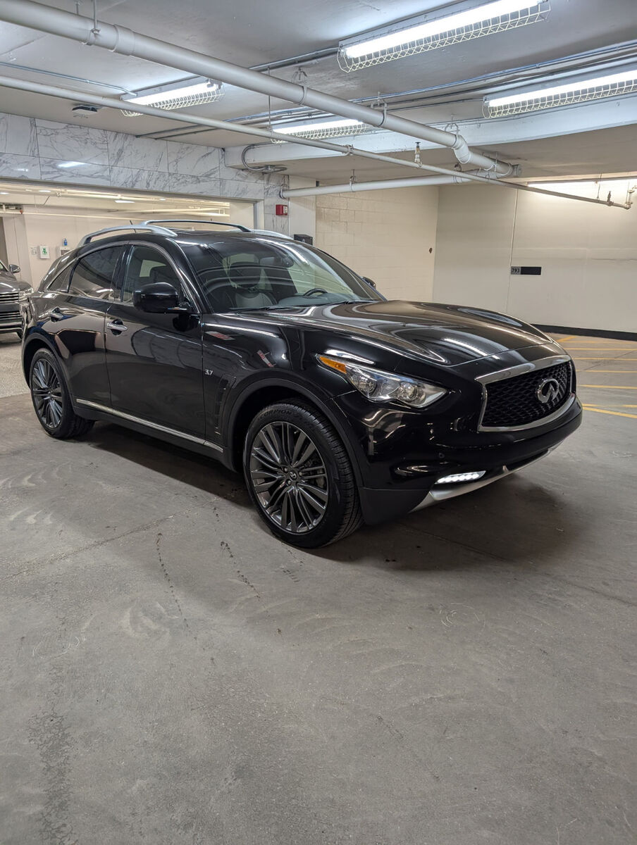 Infiniti QX70