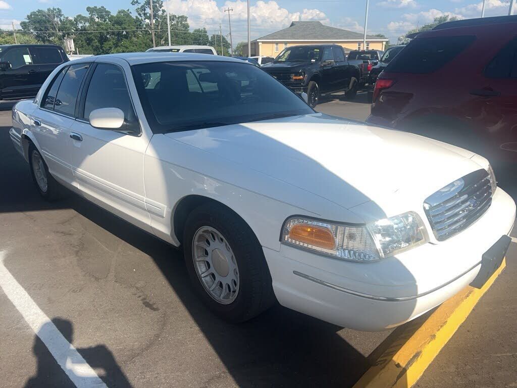 Ford Crown Victoria
