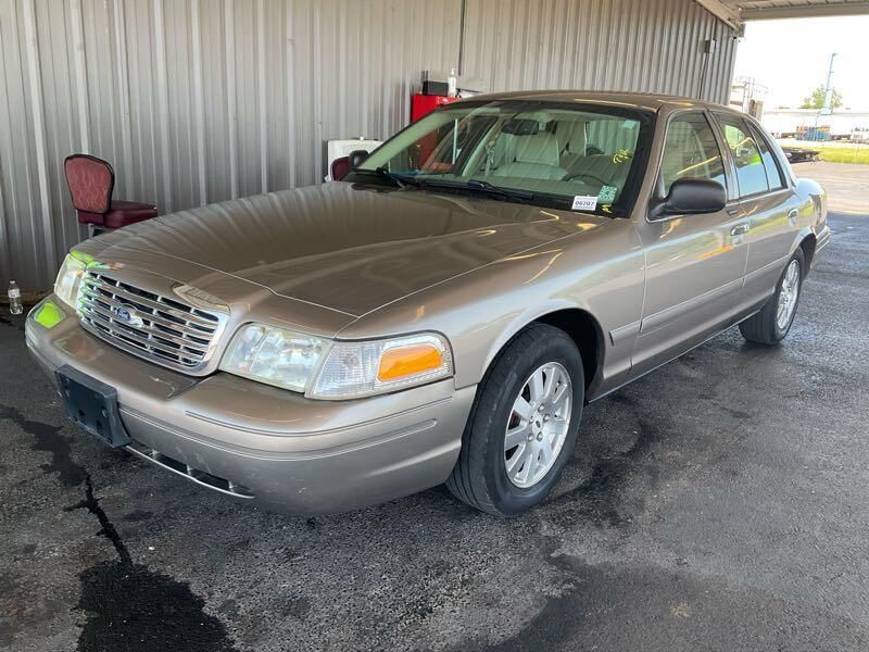 Ford Crown Victoria