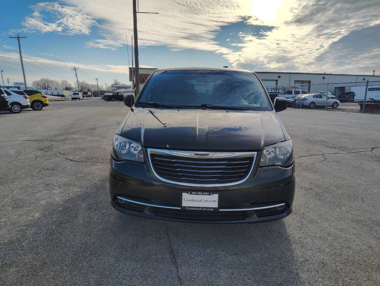 2014 CHRYSLER Town and Country