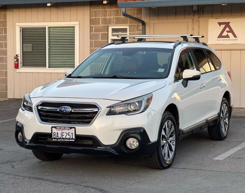2018 SUBARU Outback