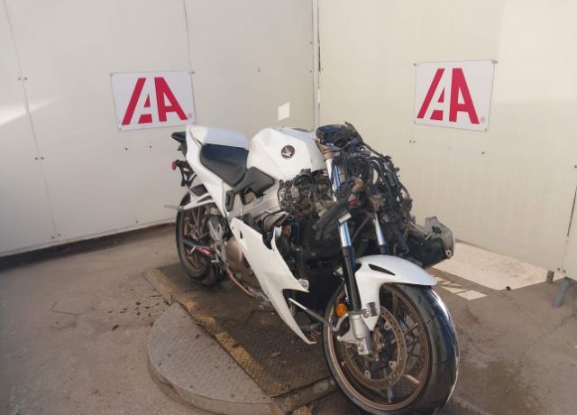 Honda VFR800F (INTERCEPTOR)
