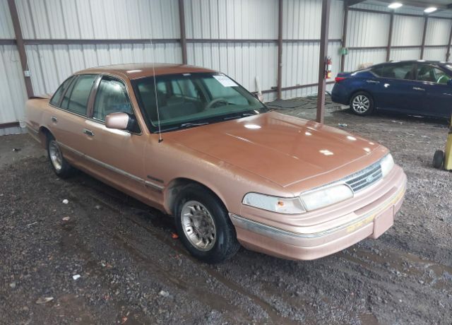 Ford Crown Victoria