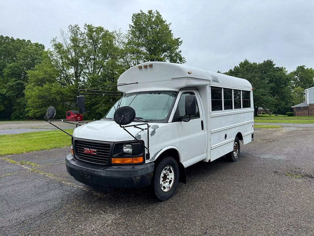 GMC Savana