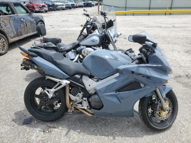 Honda VFR800Fi (INTERCEPTOR)