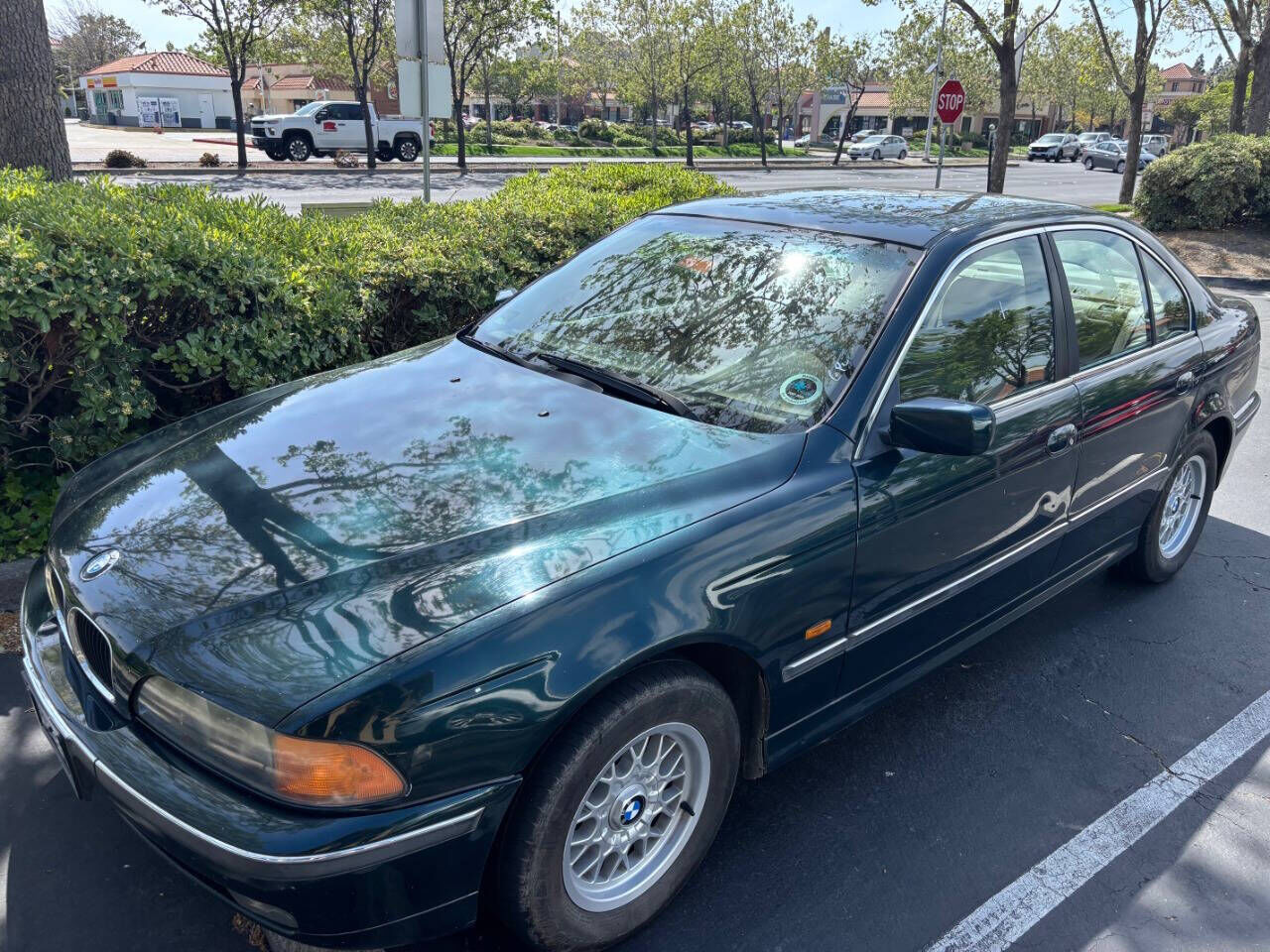 BMW 528i