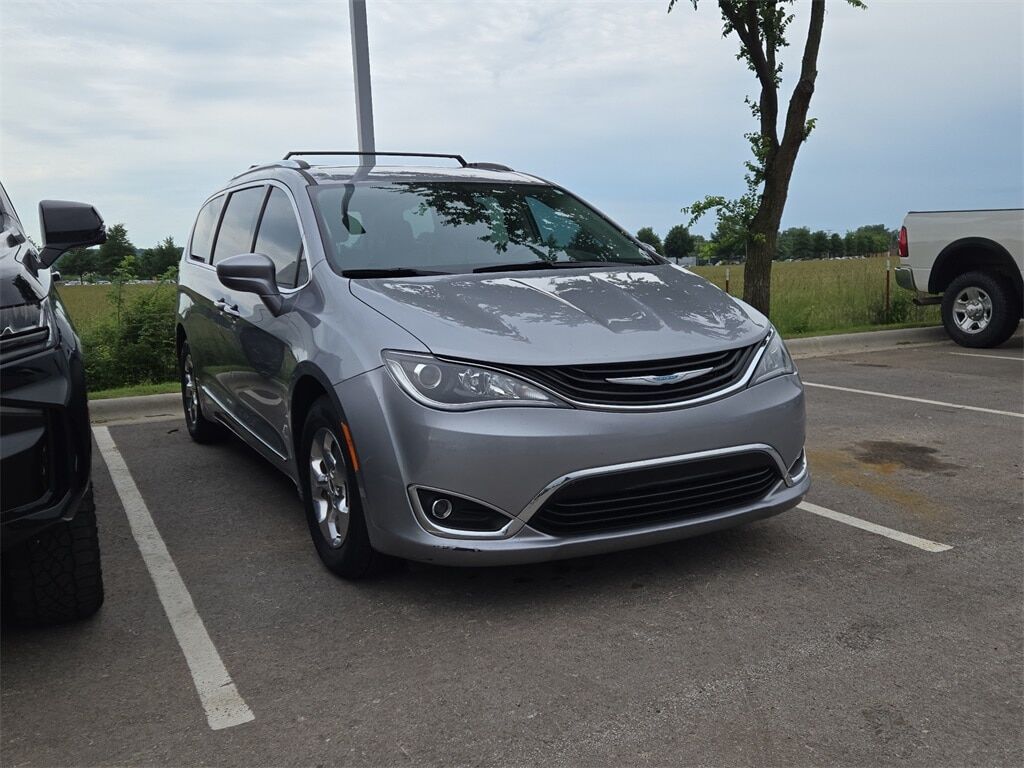 2019 CHRYSLER Pacifica
