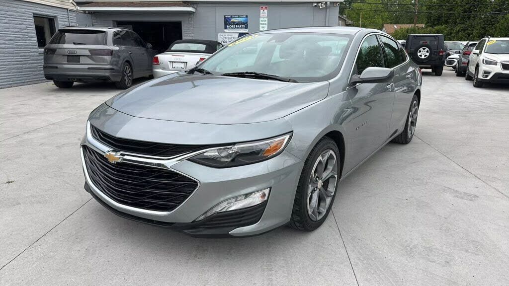 2023 CHEVROLET Malibu
