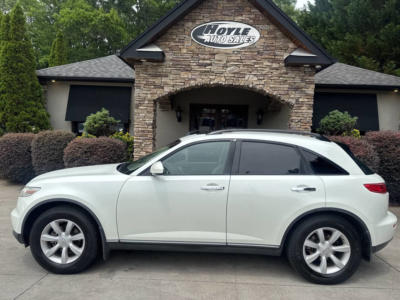 Infiniti FX35