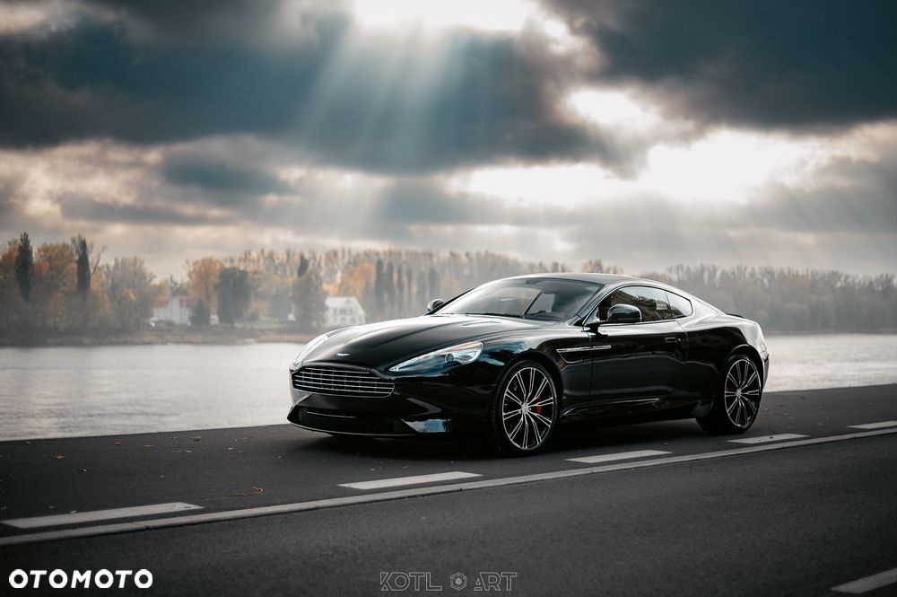 Aston Martin DB9