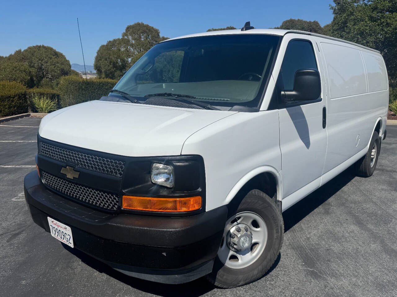 2017 CHEVROLET Express