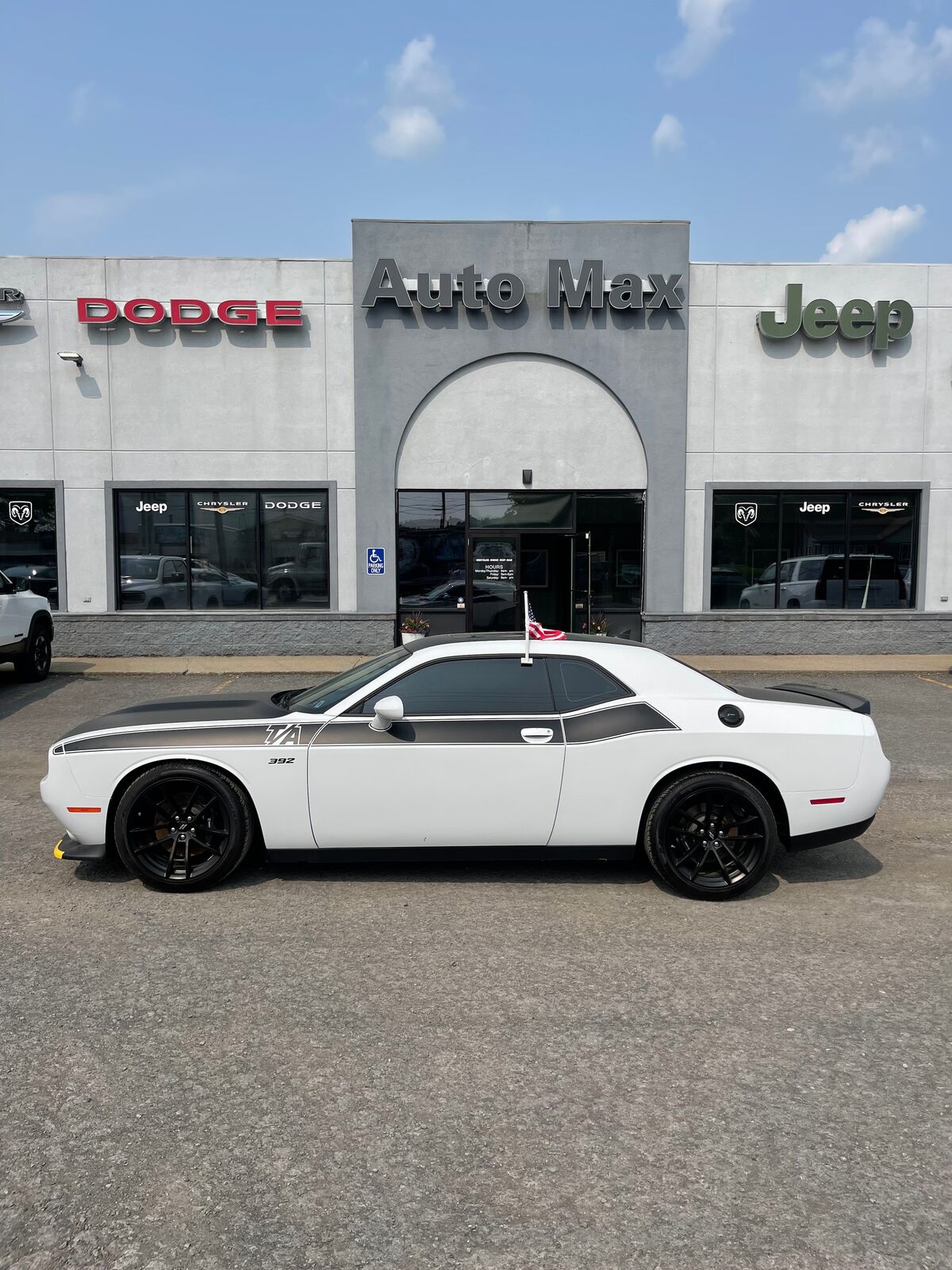 2022 DODGE Challenger