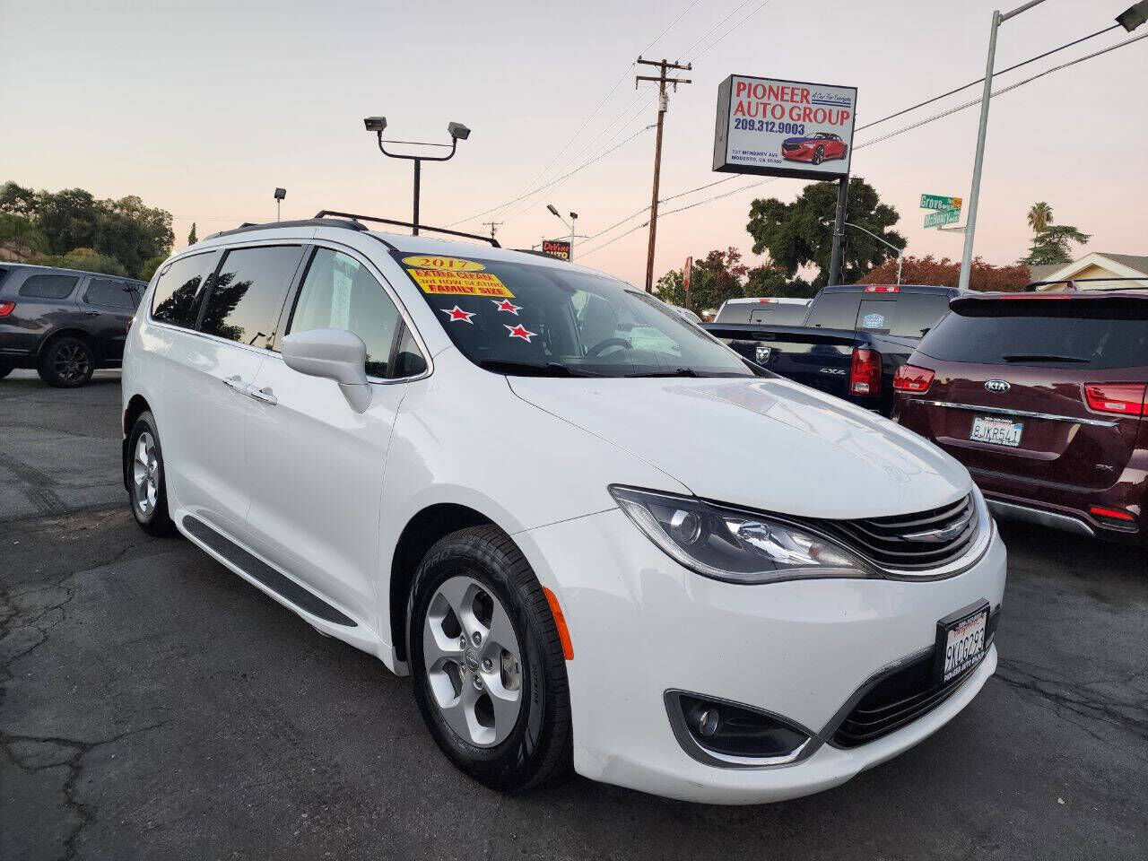 2017 CHRYSLER Pacifica