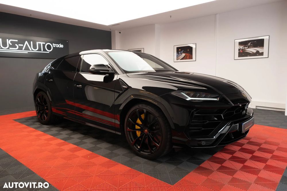LAMBORGHINI