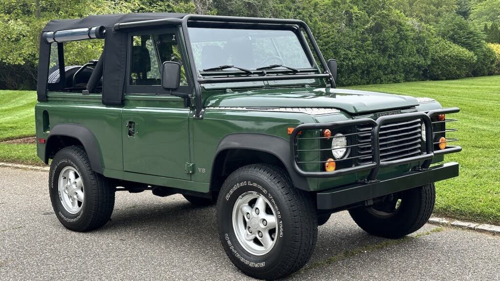 Land Rover Defender