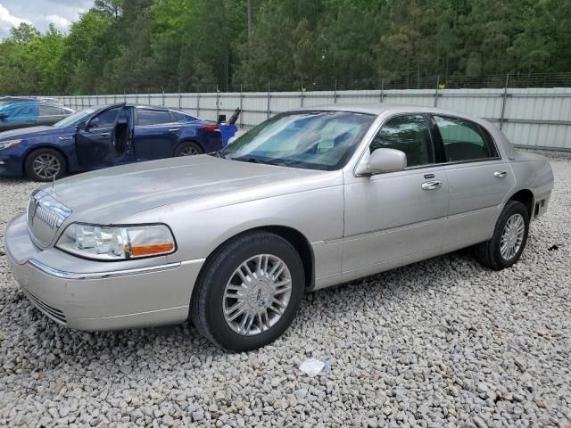 Lincoln Town Car