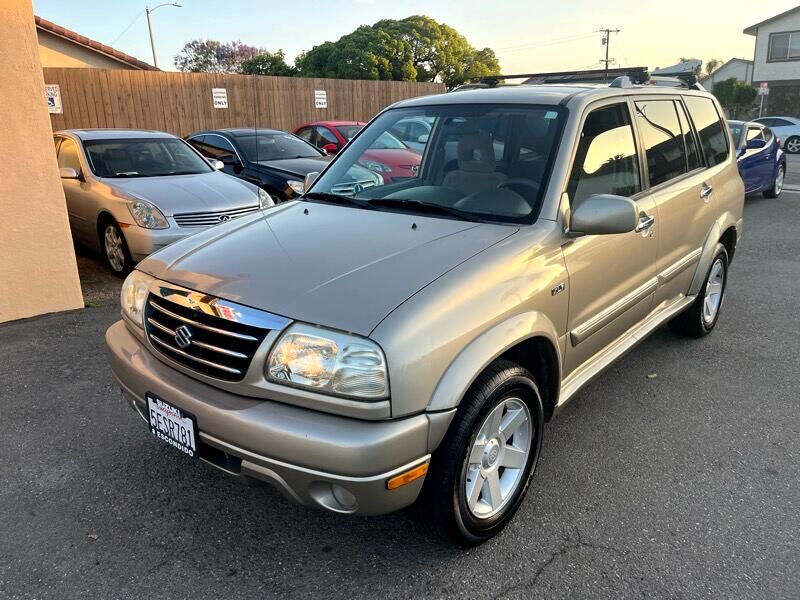 Suzuki XL7