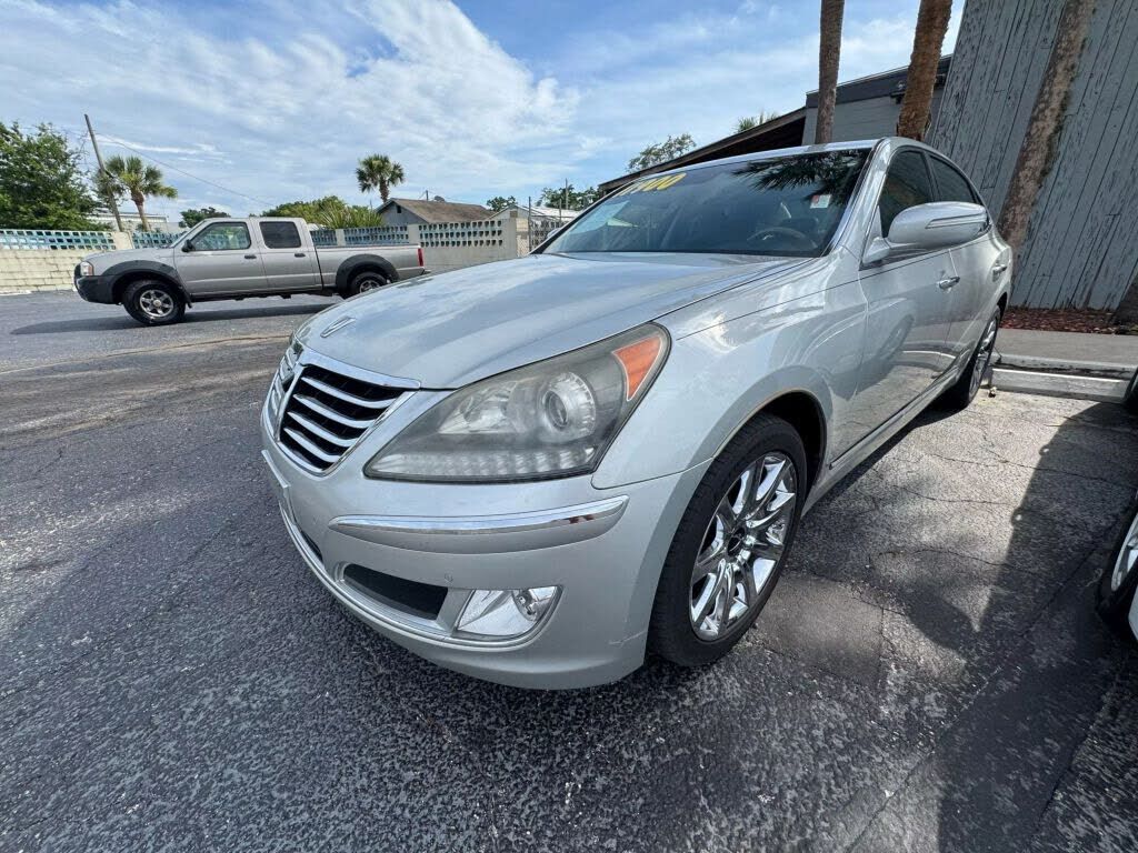 Hyundai Equus