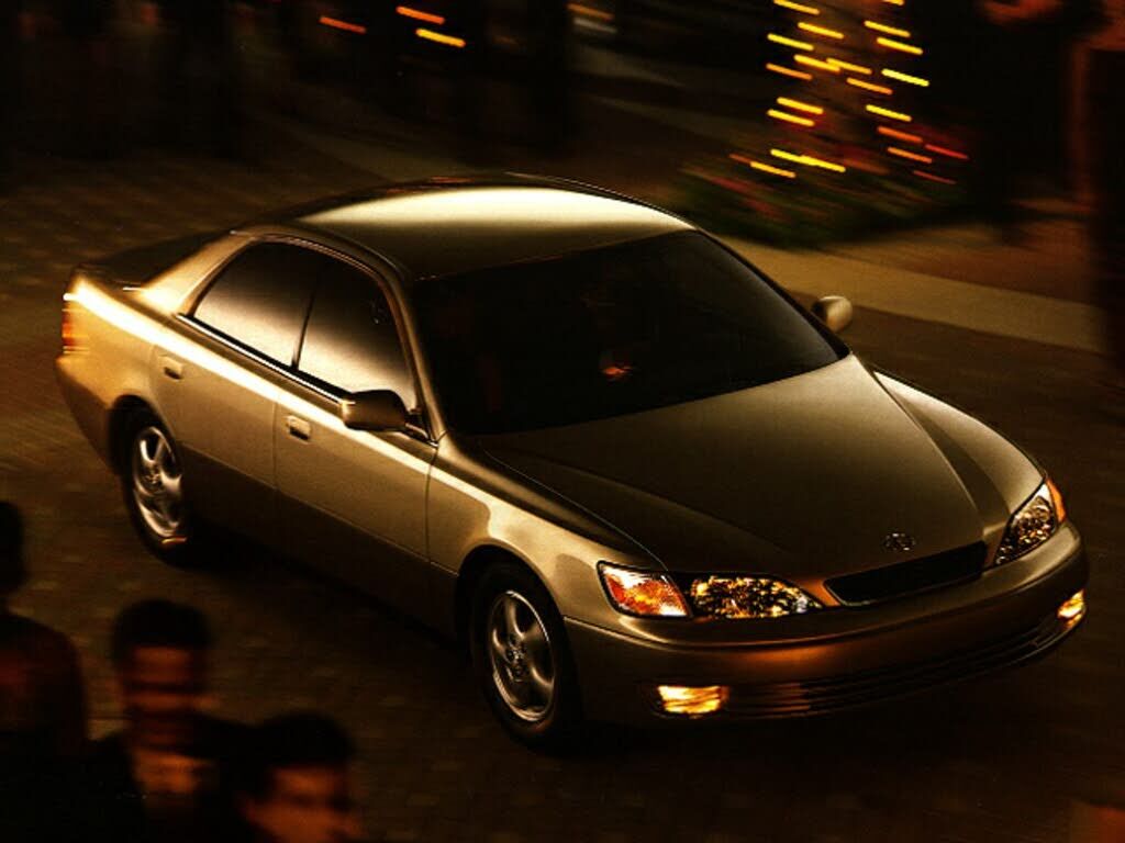 Lexus ES