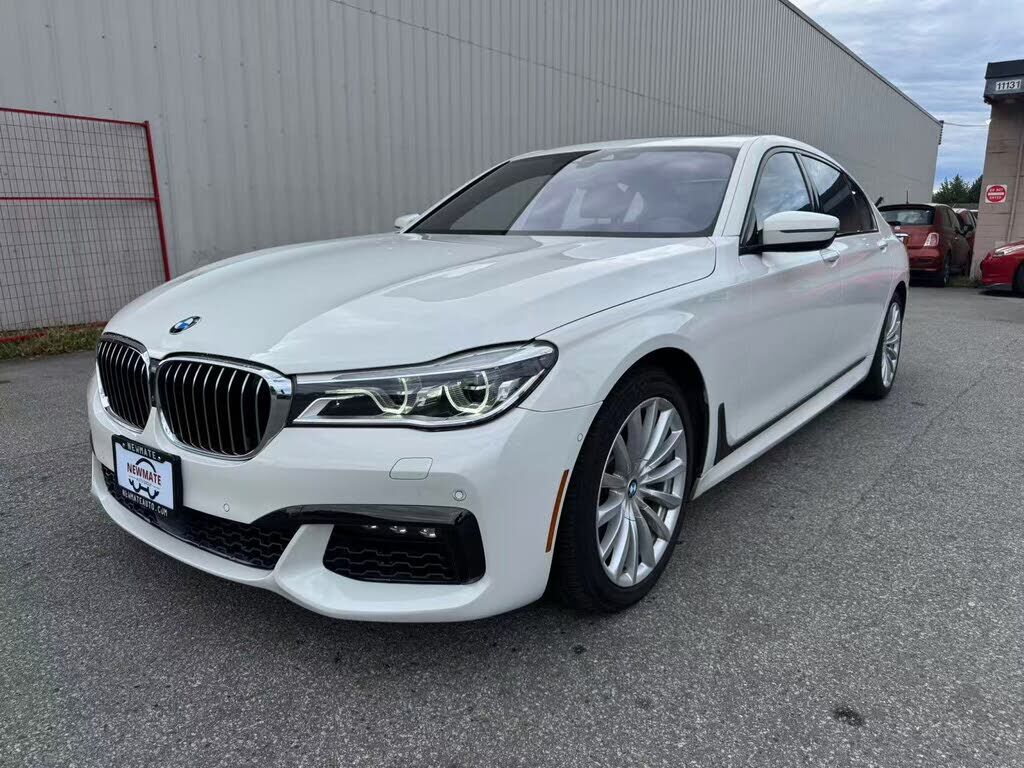 BMW 750i