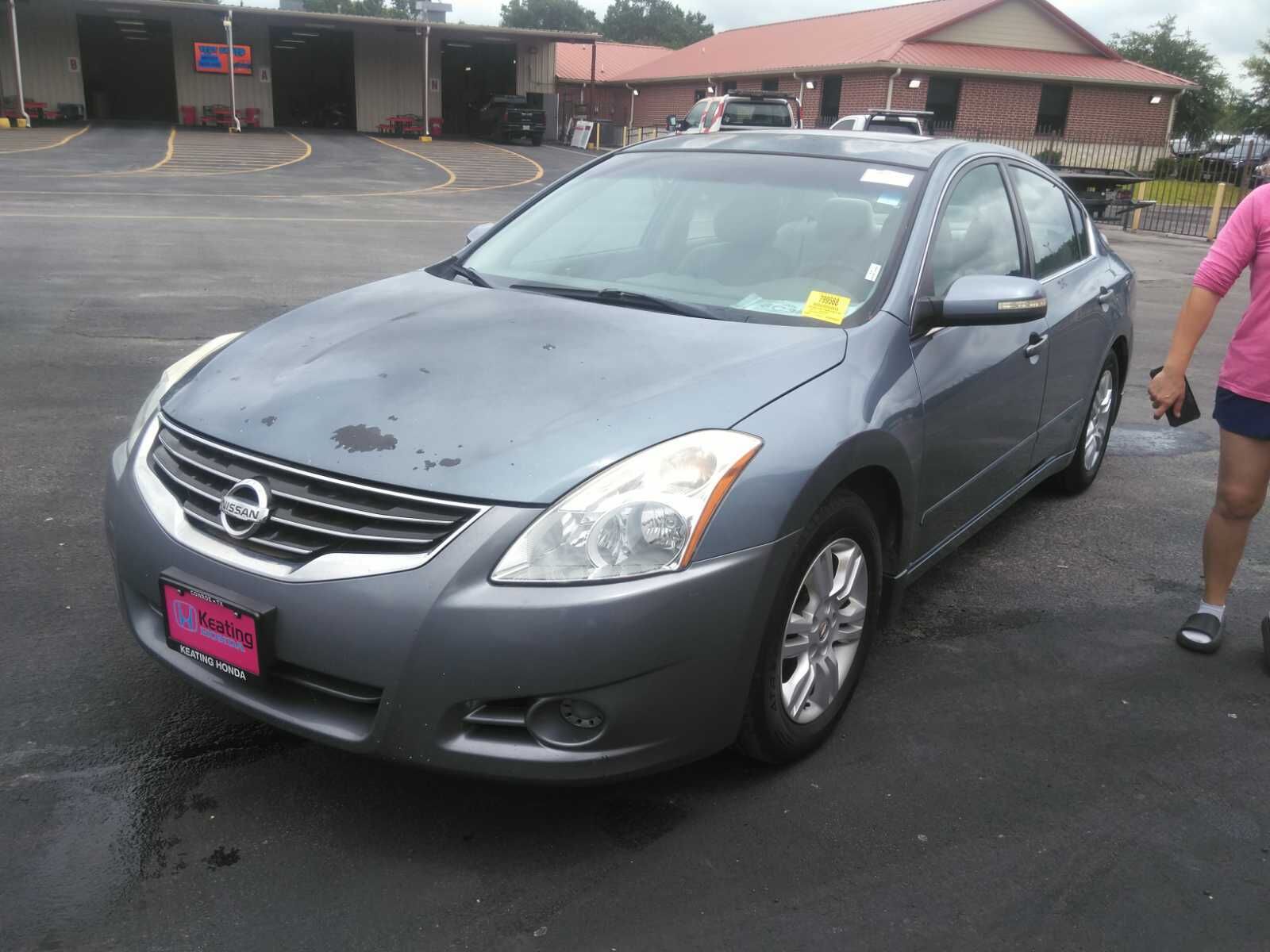 NISSAN