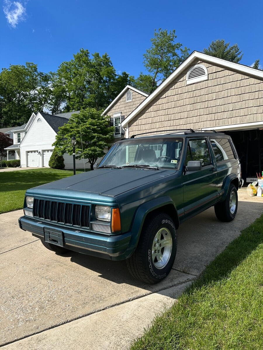 Jeep Cherokee