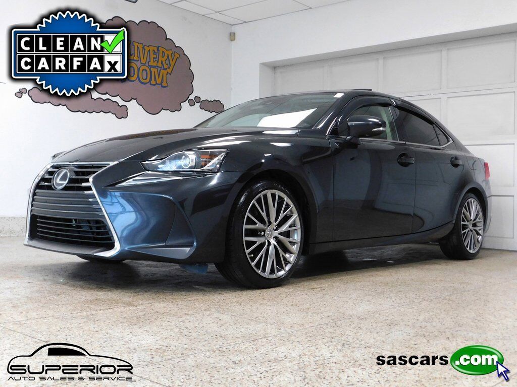 Lexus IS
