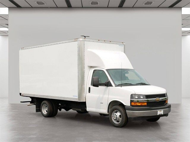 2025 CHEVROLET Express