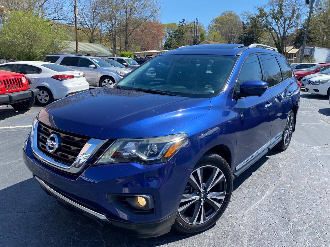 2017 NISSAN Pathfinder